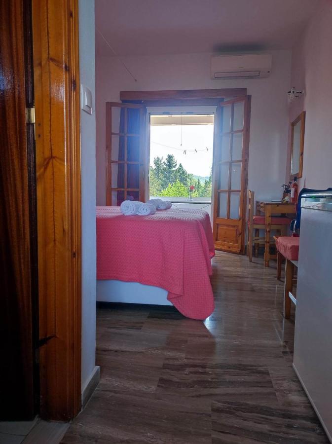 Hotel Marianna House Agios Georgios Pagon Esterno foto