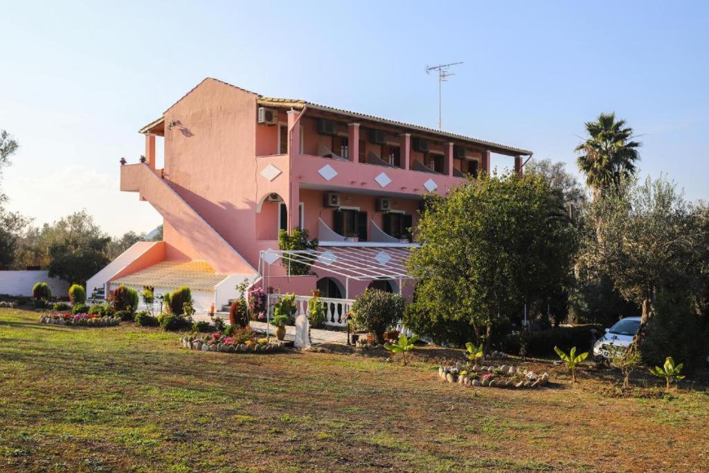 Hotel Marianna House Agios Georgios Pagon Camera foto