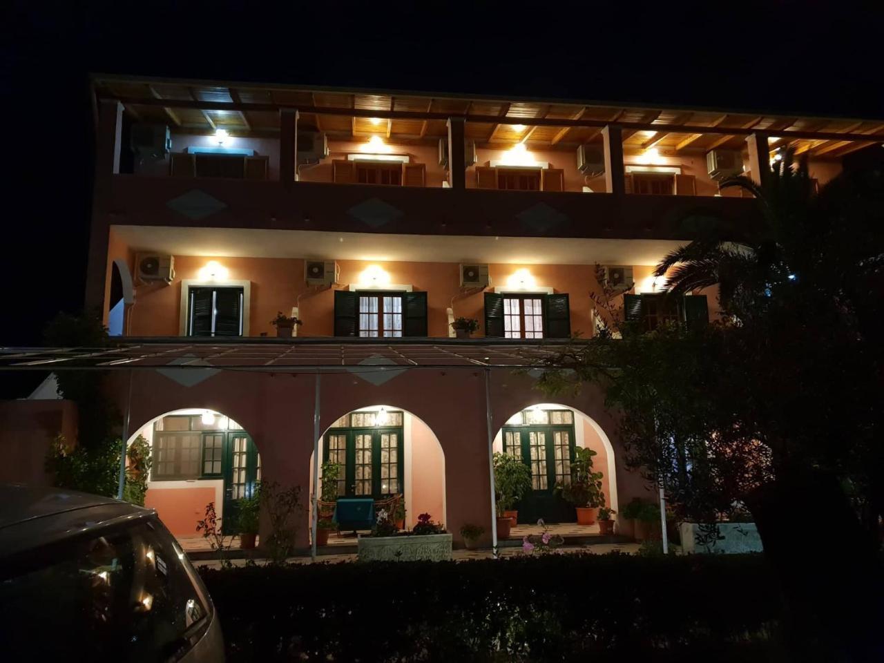 Hotel Marianna House Agios Georgios Pagon Esterno foto